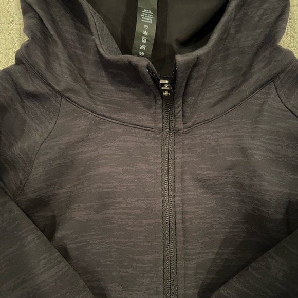 Lululemon Men Running Jacket - Picture 4 of 4